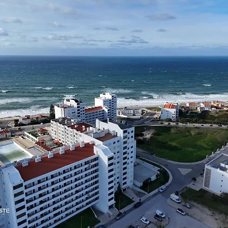 Fairstay - With Sea View Appartamento