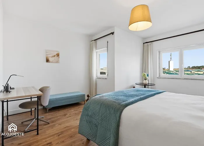 Fairstay - With Sea View Appartamento