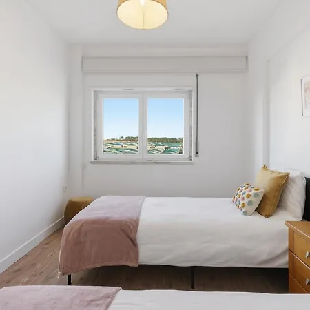 Fairstay - With Sea View Santa Cruz (Oeste)